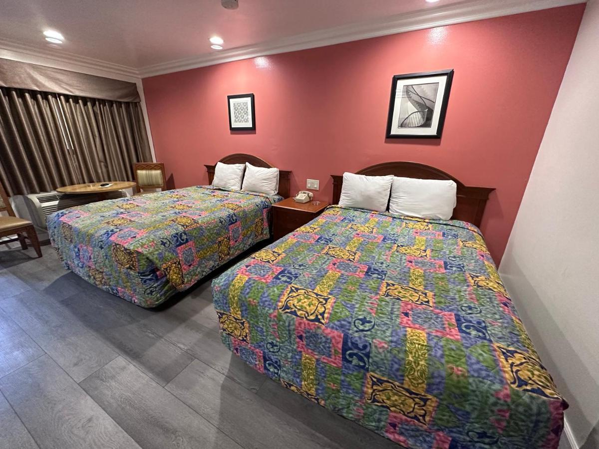 Willow Tree Lodge Fullerton Bagian luar foto