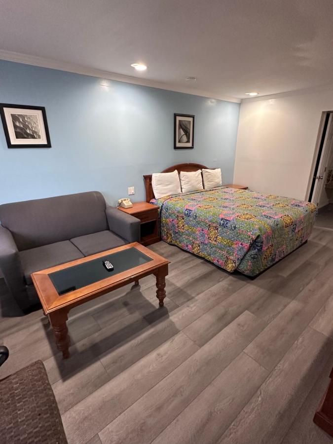 Willow Tree Lodge Fullerton Bagian luar foto