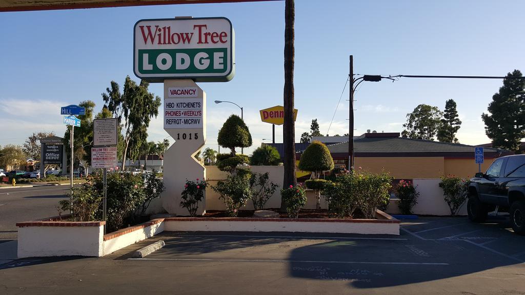 Willow Tree Lodge Fullerton Bagian luar foto