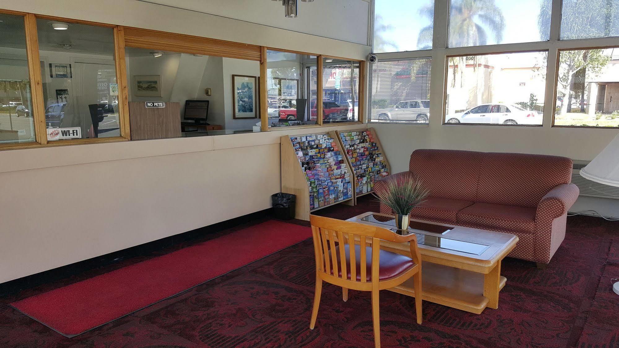 Willow Tree Lodge Fullerton Bagian luar foto