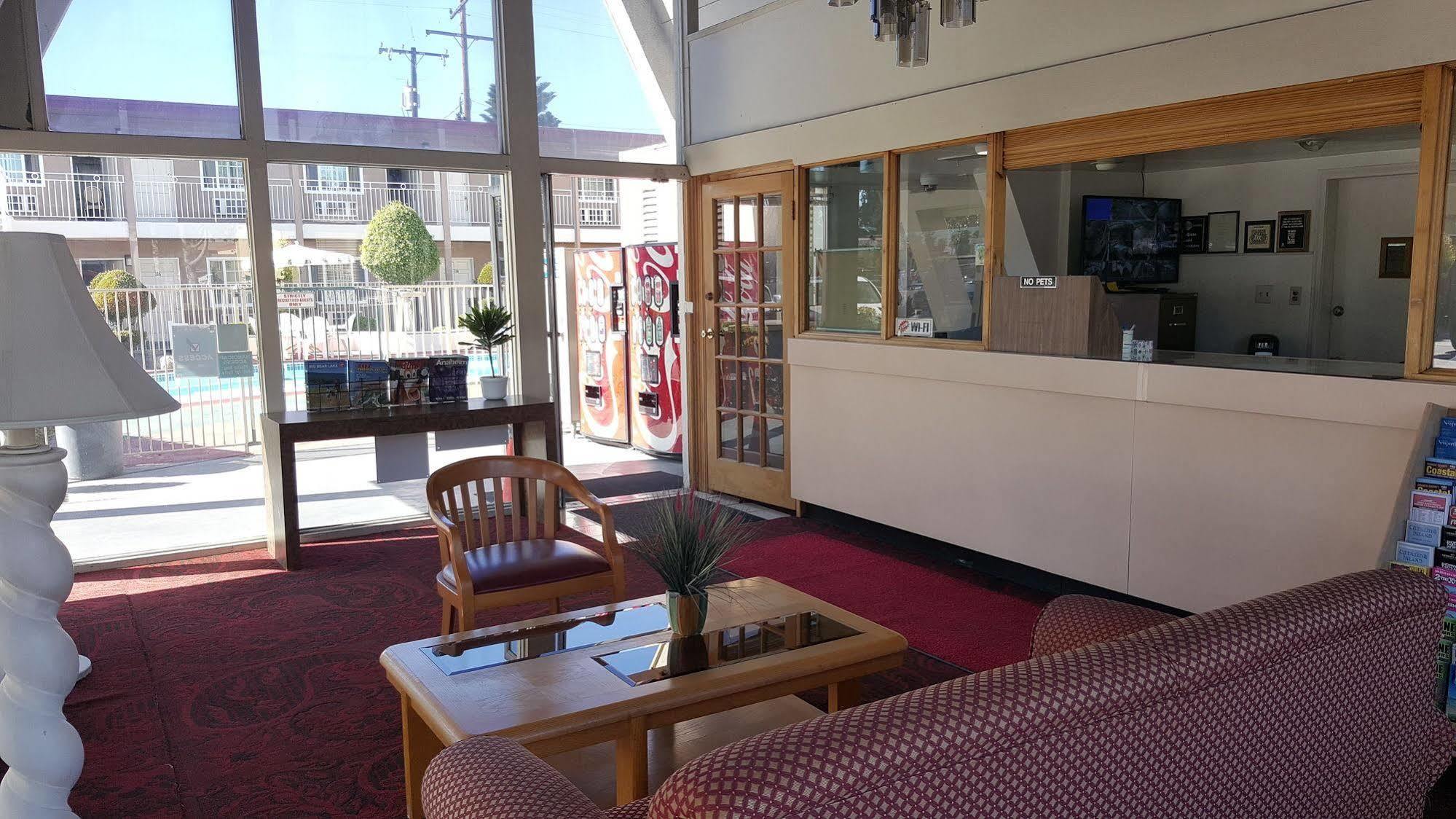 Willow Tree Lodge Fullerton Bagian luar foto